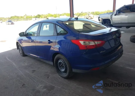 2012 Ford Focus Se z USA, uszkodzony, nr VIN 1FAHP3F24CL305115